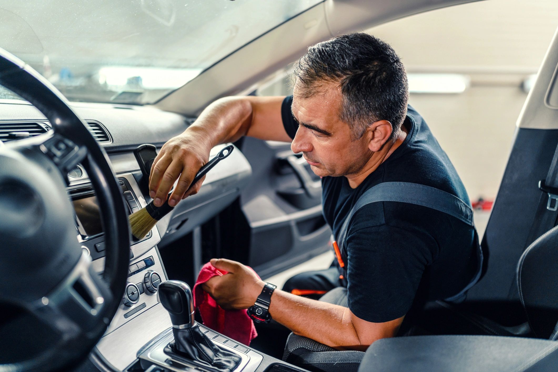 auto detailing professional team